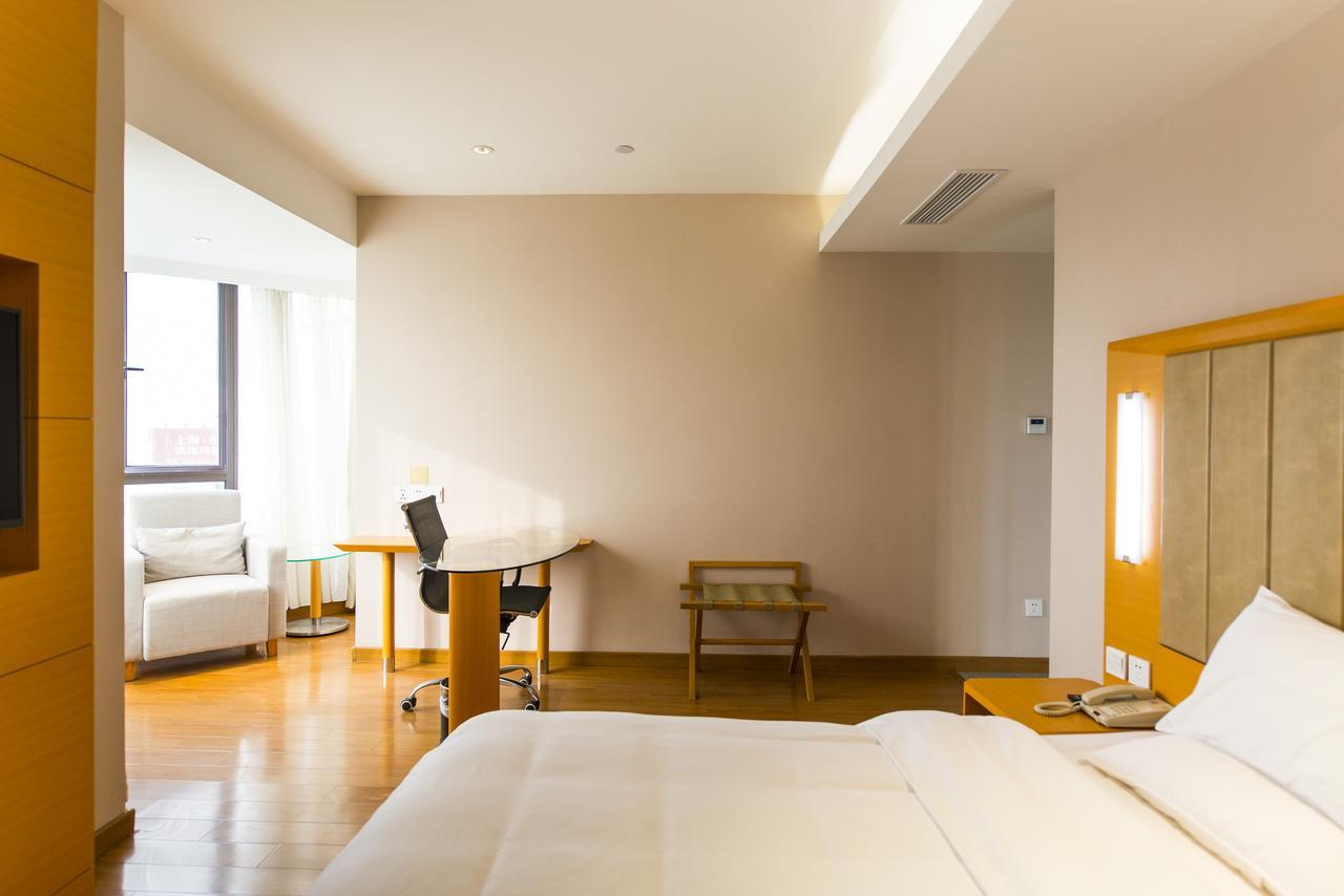 Ji Hotel Shanghai Jiangqiao Wanda Plaza Kültér fotó